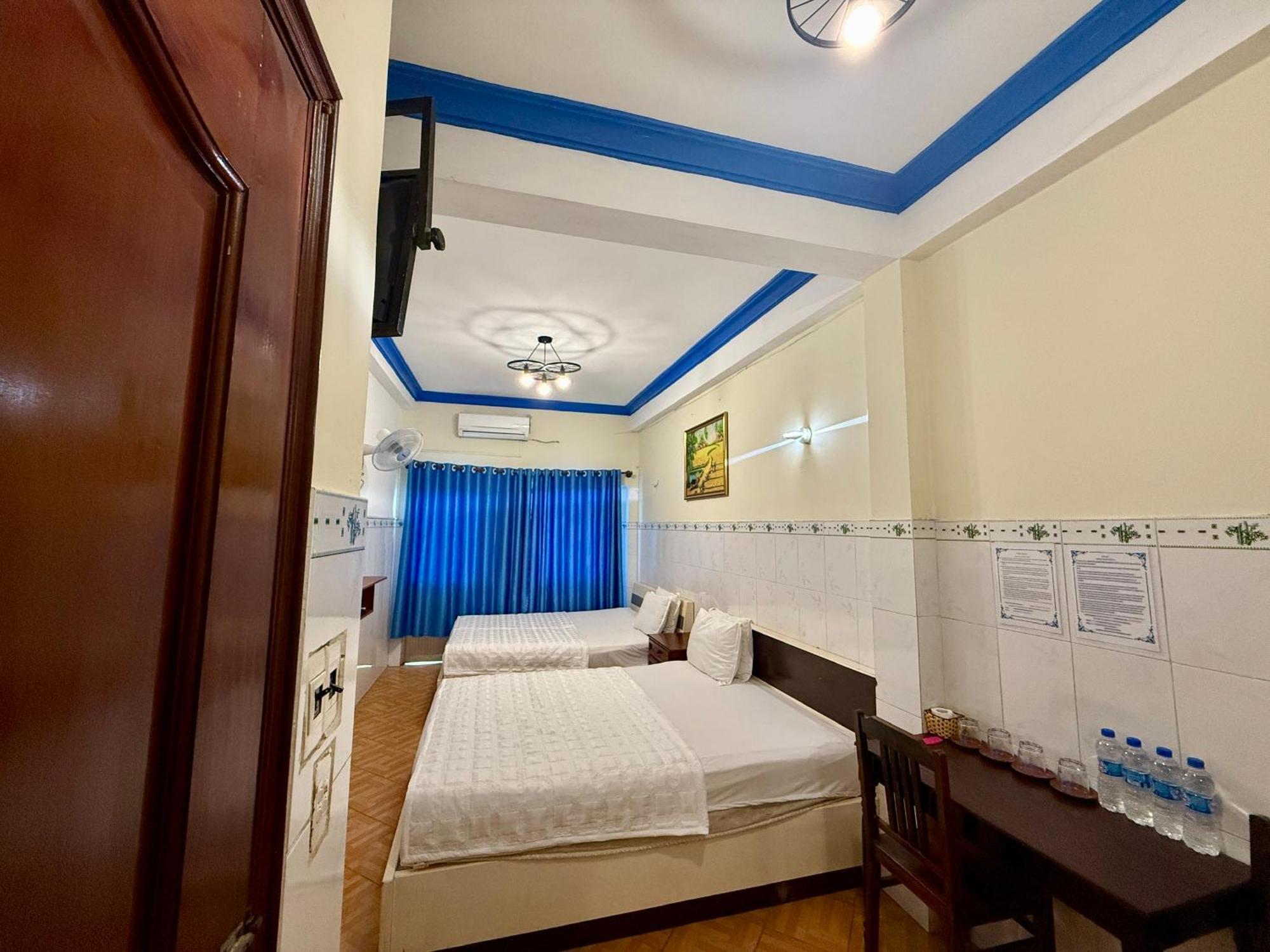 Khach San Hong Ha 2 Hotel